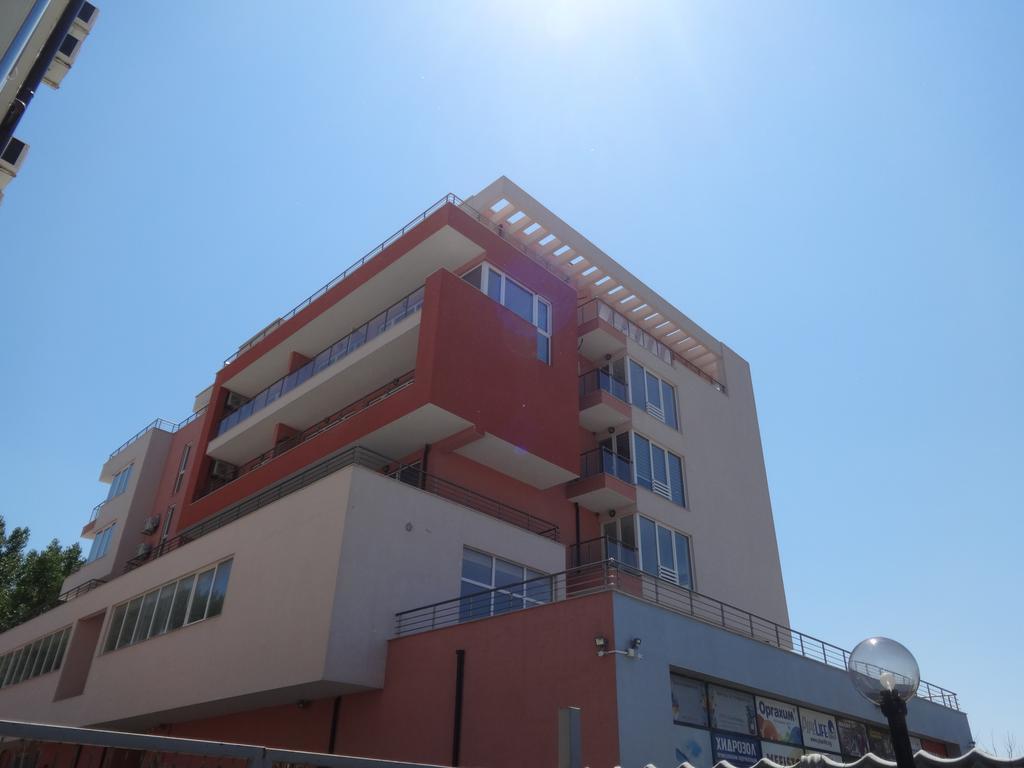 Capuccino Guest Apartments - Free Parking And Wi-Fi Sunny Beach Buitenkant foto