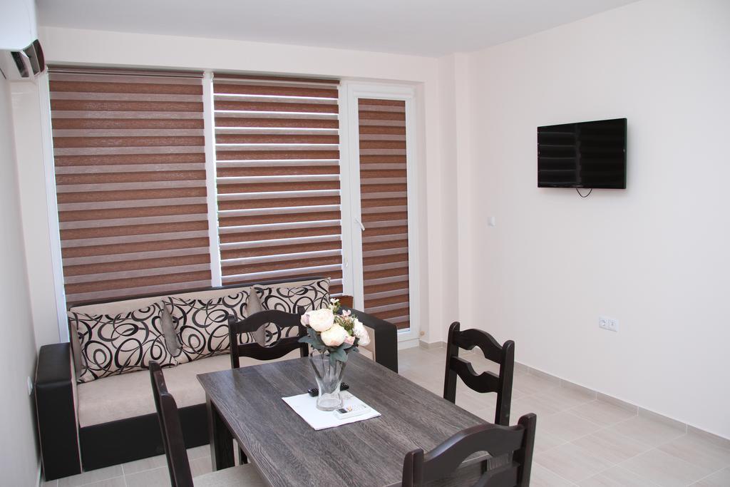 Capuccino Guest Apartments - Free Parking And Wi-Fi Sunny Beach Buitenkant foto