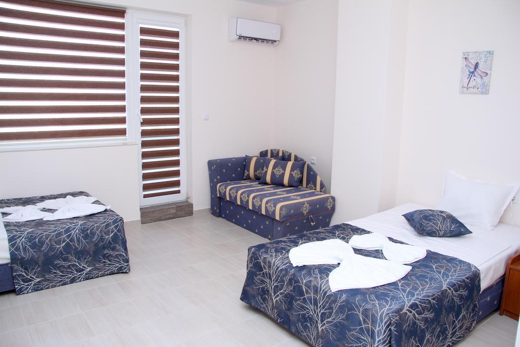 Capuccino Guest Apartments - Free Parking And Wi-Fi Sunny Beach Buitenkant foto