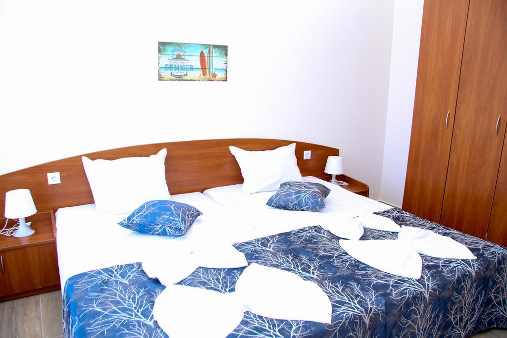 Capuccino Guest Apartments - Free Parking And Wi-Fi Sunny Beach Buitenkant foto