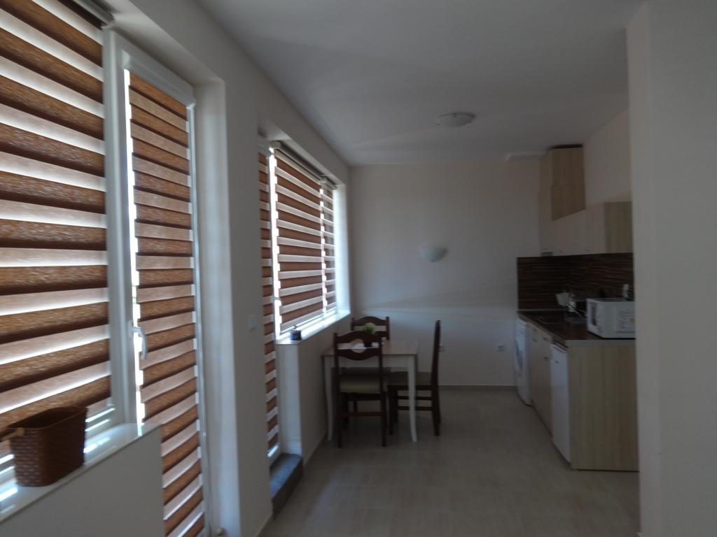 Capuccino Guest Apartments - Free Parking And Wi-Fi Sunny Beach Buitenkant foto
